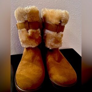 GBG Los Angeles Women's Adlea Cold Weather Winter Boots Brown 8.5M Faux Fur